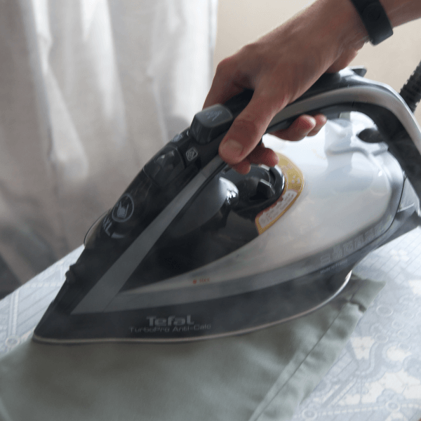 Утюг tefal fv5717e0. Tefal turbo pro fv5699e0. Утюг tefal turbopro anti-calc+ (fv5695e1), 3000 вт, 1,45 кг, 300 мл. Утюг tefal turbo pro fv5699e0. Утюг тефаль turbo pro anti-calc.